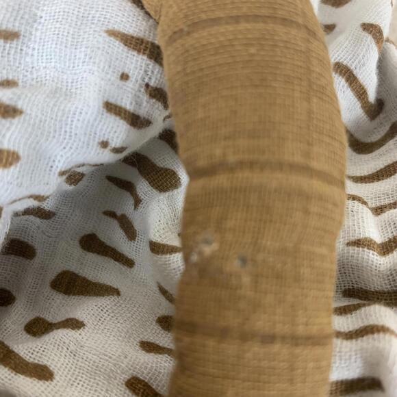 Lulujo Baby Sloth Lovey Blanket - Picture 7 of 8